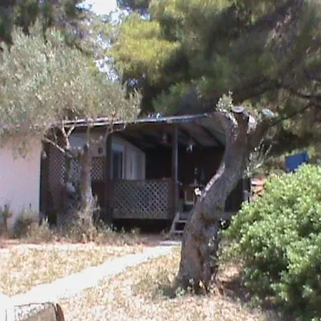 度假居 Lady's House On The 尼基季
